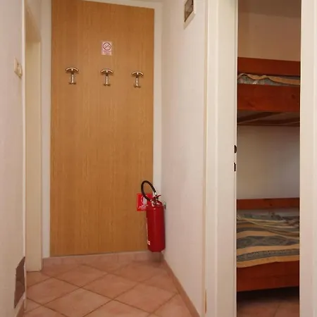 Apartment By The Sea Dajla, Novigrad - 3382 *